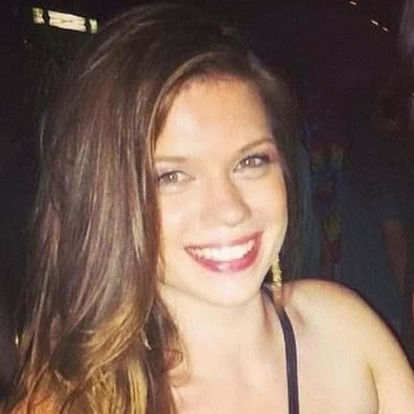 Meet your Posher, Kaitlin - Picture 1 of 1